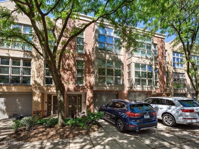 /international/us/2365-n-wayne-avenue-chicago-il-110108570842/