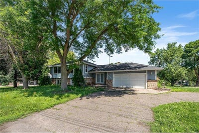 /international/us/1561-rice-creek-road-ne-fridley-mn-110100845454/