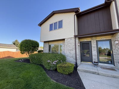 /international/us/819-sojourn-road-new-lenox-il-110108067655/