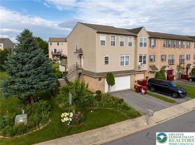 /international/us/2470-hawthorn-drive-easton-pa-110100807652/