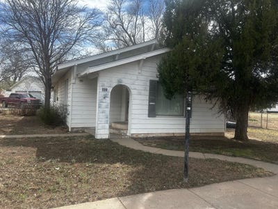 /international/us/811-w-main-street-texhoma-ok-110107609722/