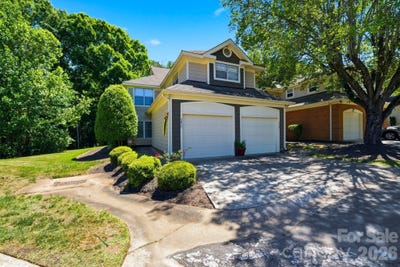 /international/us/5837-amity-springs-drive-charlotte-nc-110107929868/