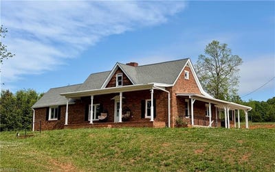 /international/us/4254-sparta-road-north-wilkesboro-nc-110104875326/