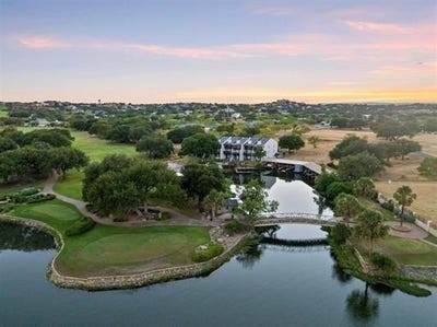 /international/us/402-lost-echo-horseshoe-bay-tx-110106451504/
