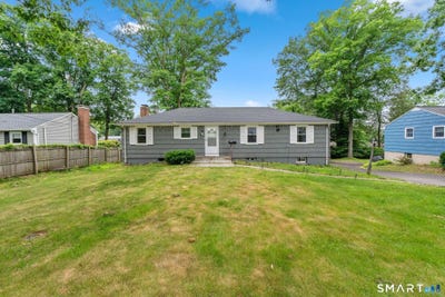 /international/us/128-forest-drive-wethersfield-ct-110109009518/