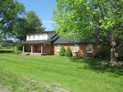 /international/us/15415-midland-trail-crawley-wv-110119722662/