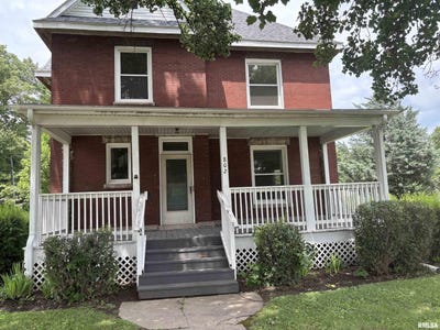 /international/us/802-w-4th-street-sterling-il-110100929611/