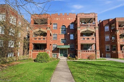 /international/us/2685-euclid-heights-boulevard-cleveland-heights-oh-110106102287/