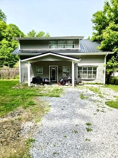 /international/us/87-winns-2nd-street-pikeville-ky-110107841404/