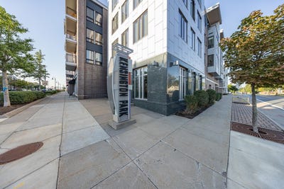 /international/us/7600-lyndale-avenue-s-richfield-mn-110105289670/