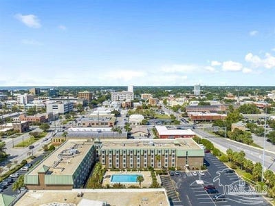 /international/us/224-e-garden-st-pensacola-fl-110107381507/