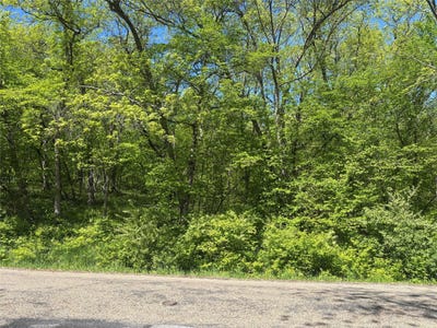 /international/us/6703-panorama-drive-panora-ia-110107893233/