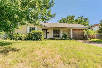 /international/us/1806-anderson-street-irving-tx-110100357381/