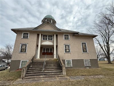 /international/us/601-6th-street-blythedale-mo-110105114764/
