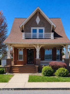 /international/us/909-woodland-avenue-schenectady-ny-110107619060/