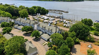 /international/us/323-waterside-close-peekskill-ny-110108856375/