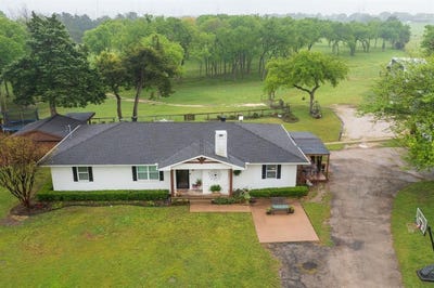 /international/us/1302-wilson-road-lancaster-tx-110098408342/