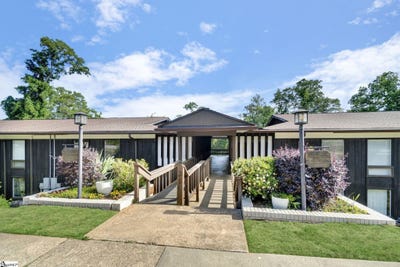 /international/us/311-w-earle-street-greenville-sc-110106693040/