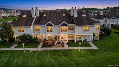/international/us/3706-whispering-hills-chester-ny-110110357267/