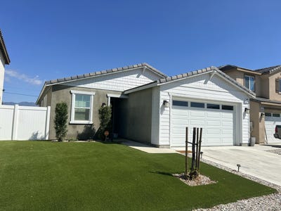/international/us/426-e-orchard-street-rialto-ca-110104156248/