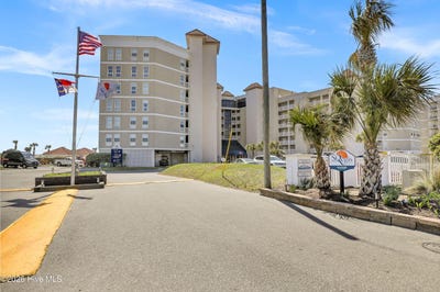 /international/us/2000-new-river-inlet-road-north-topsail-beach-nc-110107260578/