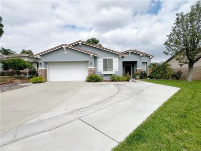 /international/us/30066-lake-trail-lake-elsinore-ca-110108694106/