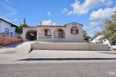 /international/us/405-6th-avenue-taft-ca-110120513735/
