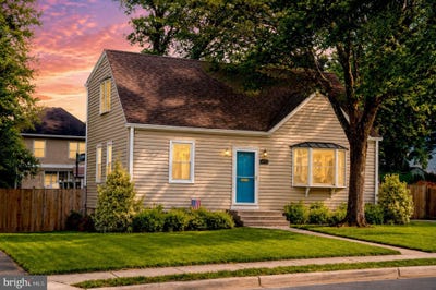 /international/us/4025-maple-street-fairfax-va-110108208484/