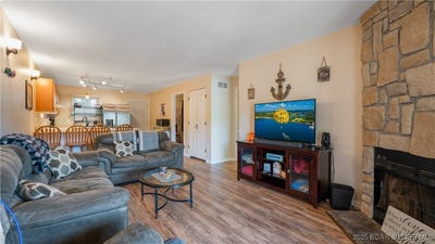 /international/us/37-hampton-bay-road-eldon-mo-110101139718/