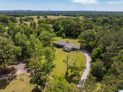 /international/us/2215-sun-valley-road-harpersville-al-110107873762/
