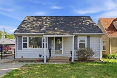 /international/us/1902-johnson-avenue-nw-cedar-rapids-ia-110108504173/