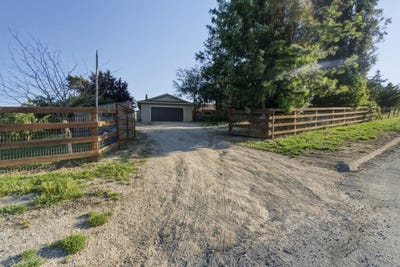 /international/us/375-hitch-hollister-ca-110108472941/