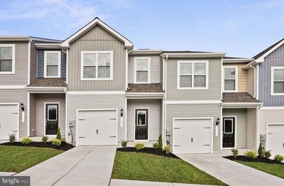 /international/us/104-cramsford-street-falling-waters-wv-110106530227/