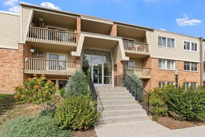 /international/us/7412-w-22nd-street-saint-louis-park-mn-110120556424/