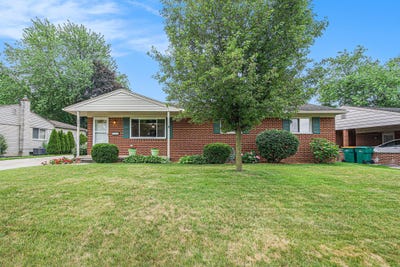 /international/us/256-nichols-drive-saline-mi-110100755150/