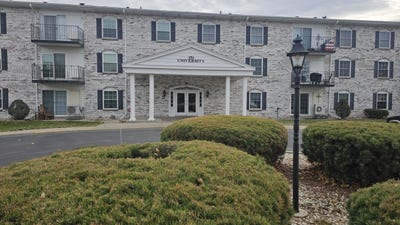 /international/us/151-n-university-dr-west-bend-wi-110103723241/