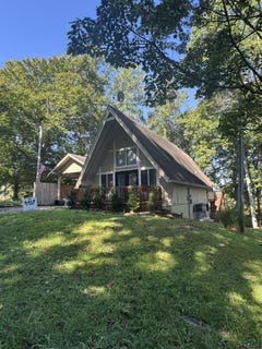 /international/us/184-beachamp-road-burkesville-ky-110120118027/