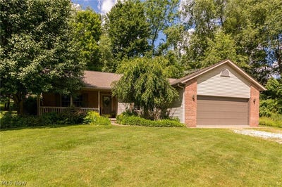 /international/us/887-manor-circle-howard-oh-110108979409/