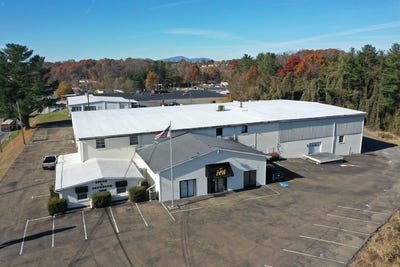/international/us/610-e-stuart-dr-galax-va-110103339477/