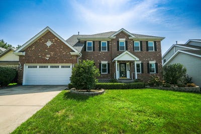 /international/us/17-chapel-hill-court-westmont-il-110110369136/