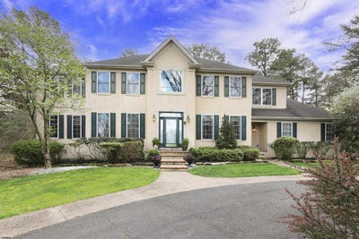 /international/us/14-john-james-audubon-way-evesham-township-nj-110107735750/