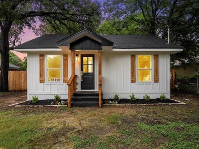 /international/us/209-n-lakeview-drive-lacy-lakeview-tx-110100674726/