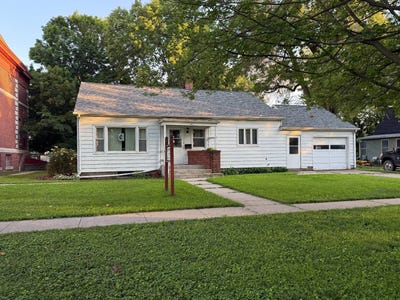/international/us/303-w-madison-mount-ayr-ia-110100592254/