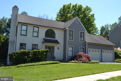 /international/us/216-county-claire-lane-aston-pa-110108424179/