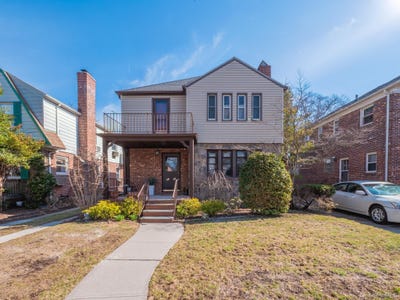 /international/us/7363-195th-street-fresh-meadows-ny-110106621755/