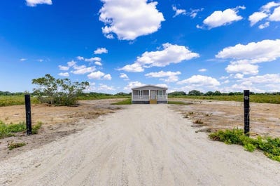 /international/us/20171-nw-252nd-street-okeechobee-fl-110098344067/
