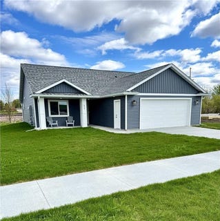 /international/us/804-2nd-st-se-dodge-center-mn-110104582950/