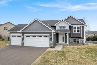 /international/us/1429-18th-avenue-se-cambridge-mn-110107170984/