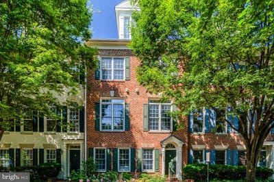 /international/us/1650-colonial-hills-dr-mclean-va-110100374886/