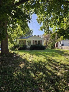 /international/us/616-10th-ave-coralville-ia-110120465724/